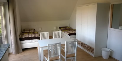 Monteurwohnung - Kühlschrank - PLZ 21220 (Deutschland) - Doppelzimmer im Monteurs-Hostel am Stover Strand. - Hostel am Stover Strand