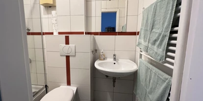 Monteurwohnung - Zimmertyp: Doppelzimmer - Vettelschoß - Badezimmer, HomeRent Unterkunft in Eitorf - HomeRent in Eitorf