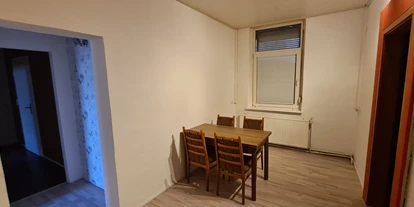 Monteurwohnung - PLZ 06779 (Deutschland) - die 3 Raumwohnung mit Wohnzimmer - Monteurwohnung für 1 bis 11 Personen 