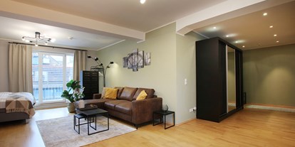 Monteurwohnung - Zimmertyp: Mehrbettzimmer - PLZ 46242 (Deutschland) - Flur-/Wohnbereich, HomeRent Unterkunft in Essen - HomeRent in Essen