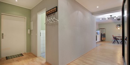 Monteurwohnung - Zimmertyp: Mehrbettzimmer - PLZ 46242 (Deutschland) - Flur, HomeRent Unterkunft in Essen - HomeRent in Essen