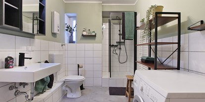 Monteurwohnung - Kühlschrank - PLZ 47199 (Deutschland) - Badezimmer, HomeRent Unterkunft in Essen - HomeRent in Essen