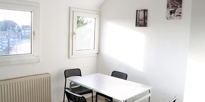 Monteurwohnung - Zimmertyp: Doppelzimmer - PLZ 42651 (Deutschland) - Essbereich, HomeRent Unterkunft in Remscheid  - HomeRent in Remscheid