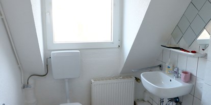 Monteurwohnung - Zimmertyp: Doppelzimmer - Wipperfürth - Badezimmer, HomeRent Unterkunft in Remscheid  - HomeRent in Remscheid