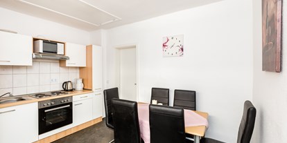 Monteurwohnung - Zimmertyp: Doppelzimmer - Köln Mühlheim - Küche/Essbereich, HomeRent Unterkunft in Frechen - HomeRent in Frechen