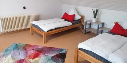 Monteurwohnung - Bettwäsche: Bettwäsche inklusive - PLZ 60316 (Deutschland) - Schlafzimmer, HomeRent Unterkunft in Niederdorfelden - HomeRent in Niederdorfelden