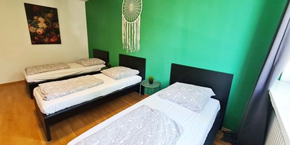 Monteurwohnung - Zimmertyp: Doppelzimmer - Neuss Neuss - Schlafzimmer, HomeRent Unterkunft in Langenfeld - HomeRent in Langenfeld