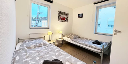 Monteurwohnung - Bettwäsche: Bettwäsche inklusive - PLZ 53881 (Deutschland) - Schlafzimmer, HomeRent Unterkunft in Mechernich - HomeRent in Mechernich