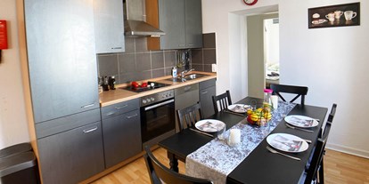 Monteurwohnung - Badezimmer: eigenes Bad - PLZ 53894 (Deutschland) - Küche, HomeRent Unterkunft in Mechernich - HomeRent in Mechernich