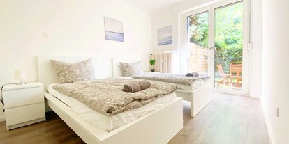 Monteurwohnung - Badezimmer: eigenes Bad - Jüchen - Schlafzimmer, HomeRent Unterkunft in Neuss - HomeRent in Neuss
