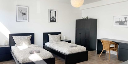 Monteurwohnung - TV - Dormagen Dormagen-Mitte - Schlafzimmer, HomeRent Unterkunft in Neuss - HomeRent in Neuss