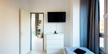 Monteurwohnung - Bettwäsche: Bettwäsche inklusive - PLZ 20535 (Deutschland) - Schlafzimmer, HomeRent Unterkunft in Ahrensburg - HomeRent in Ahrensburg