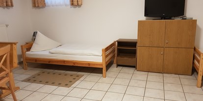 Monteurwohnung - Kühlschrank - Hohenthann - Mehrbettzimmer - Zimmervermietung Rank
