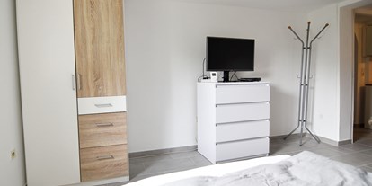 Monteurwohnung - Zimmertyp: Doppelzimmer - PLZ 50997 (Deutschland) - Schlafzimmer, HomeRent Unterkunft in Wesseling - HomeRent in Wesseling