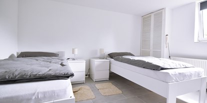 Monteurwohnung - Einzelbetten - PLZ 50823 (Deutschland) - Schlafzimmer, HomeRent Unterkunft in Wesseling - HomeRent in Wesseling
