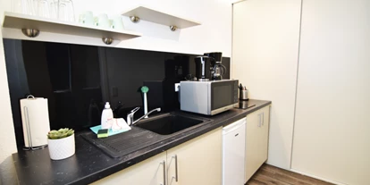 Monteurwohnung - Zimmertyp: Doppelzimmer - PLZ 40629 (Deutschland) - Küche, HomeRent Unterkunft in Solingen - HomeRent in Solingen