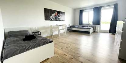Monteurwohnung - Einzelbetten - Tensfeld - Schlafzimmer, HomeRent Unterkunft in Trappenkamp - HomeRent in Trappenkamp