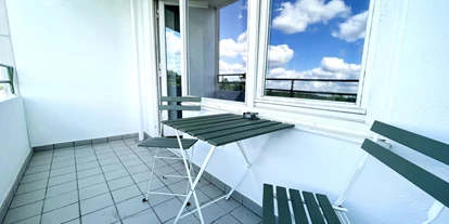 Monteurwohnung - Art der Unterkunft: Ferienwohnung - Bordesholm - Balkon, HomeRent Unterkunft in Trappenkamp - HomeRent in Trappenkamp