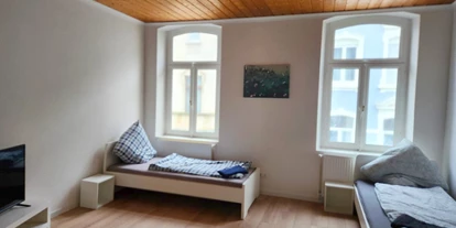 Monteurwohnung - Kühlschrank - PLZ 52070 (Deutschland) - Schlafzimmer, HomeRent Unterkunft in Stolberg - HomeRent in Stolberg