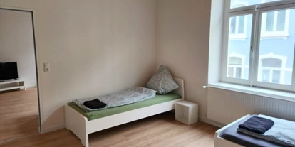 Monteurwohnung - Bettwäsche: Bettwäsche inklusive - PLZ 52070 (Deutschland) - Schlafzimmer, HomeRent Unterkunft in Stolberg - HomeRent in Stolberg