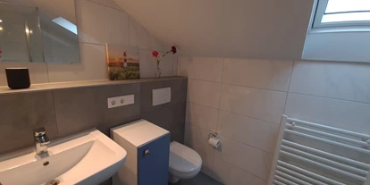 Monteurwohnung - WLAN - PLZ 51519 (Deutschland) - Badezimmer, HomeRent Unterkunft in Wermelskirchen - HomeRent in Wermelskirchen