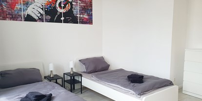 Monteurwohnung - Badezimmer: eigenes Bad - Wismar, Mecklenburg - Schlafzimmer, HomeRent Unterkunft in Wismar - HomeRent in Wismar