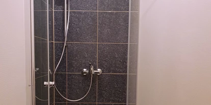 Monteurwohnung - Zimmertyp: Mehrbettzimmer - Badezimmer, HomeRent Unterkunft in Wismar - HomeRent in Wismar