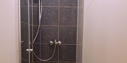 Monteurwohnung - Badezimmer: eigenes Bad - Grevesmühlen - Badezimmer, HomeRent Unterkunft in Wismar - HomeRent in Wismar