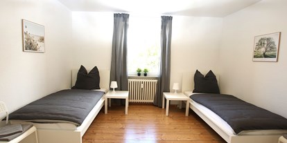 Monteurwohnung - Badezimmer: eigenes Bad - Greifenstein (Lahn-Dill-Kreis) - Schlafzimmer, HomeRent Unterkunft in Wetzlar - HomeRent in Wetzlar