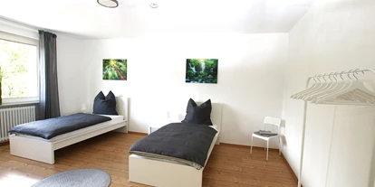 Monteurwohnung - Einzelbetten - PLZ 35638 (Deutschland) - Schlafzimmer, HomeRent Unterkunft in Wetzlar - HomeRent in Wetzlar