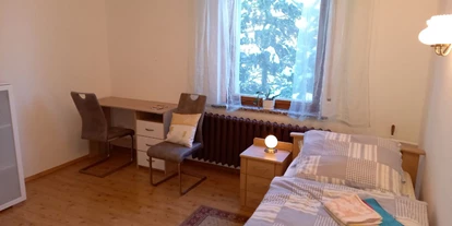 Monteurwohnung - Bettwäsche: Bettwäsche inklusive - Schadewitz - Zimmer im Einfamilienhaus