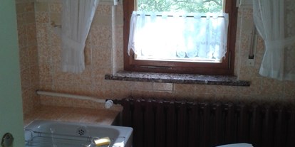 Monteurwohnung - Badezimmer: Gemeinschaftsbad - Ponnsdorf - Zimmer im Einfamilienhaus