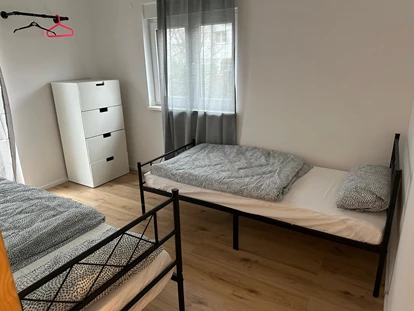 Monteurwohnung - Zimmertyp: Doppelzimmer - Karlsruhe Hagsfeld - Zimmer Hinterhaus - Monteur-Wohnungen KA