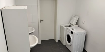 Monteurwohnung - Waschmaschine - Binau - Waschraum - My-Skypalace Gundelsheim