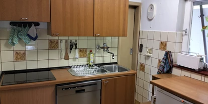 Monteurwohnung - Balkon - Untereisesheim - Ausgestattete Küche - My-Skypalace Mosbach