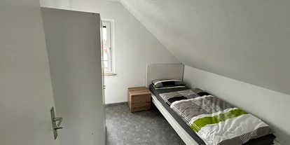 Monteurwohnung - Badezimmer: Gemeinschaftsbad - Lauffen am Neckar Heilbronn - Einzelzimmer - My-Skypalace Offenau