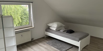 Monteurwohnung - Bettwäsche: Bettwäsche inklusive - PLZ 34123 (Deutschland) - B- S Apartments
