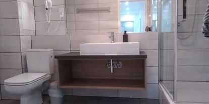 Monteurwohnung - Kühlschrank - Masowien - Badezimmer - Monteurzimmer Domotel TM LUX