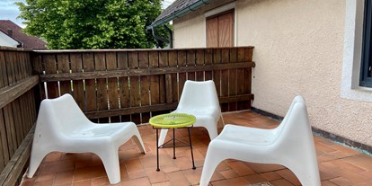 Monteurwohnung - TV - Gramberg - Balkon 2 - Bäckerhaus - Großzügige Wohnung mit Pool und Garten