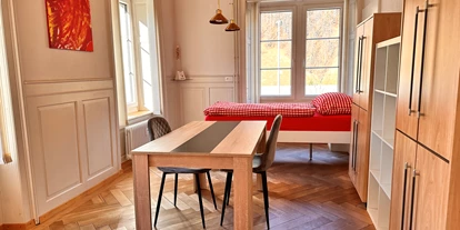 Monteurwohnung - Küche: Gemeinschaftsküche - Glarus - 2-Bett-Zimmer 2 - Revier Kanzlei im Hazzo