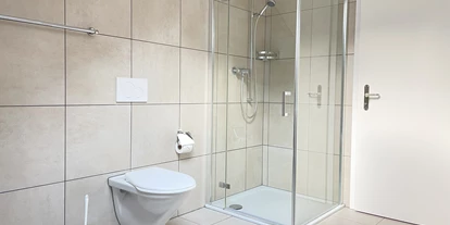 Monteurwohnung - Zimmertyp: Einzelzimmer - Hätzingen - Badezimmer - Revier Attika im Hazzo