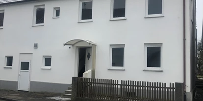 Monteurwohnung - Kühlschrank - PLZ 89335 (Deutschland) - Haus von außen - alpha-spot - Sontheim an der Brenz