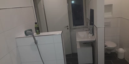 Monteurwohnung - Badezimmer: eigenes Bad - Emmingen-Liptingen - Haus Eßlingen