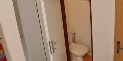 Monteurwohnung - Badezimmer: eigenes Bad - STETI_KLUB