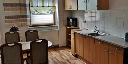 Monteurwohnung - Zimmertyp: Doppelzimmer - PLZ 08543 (Deutschland) - Geschirr, Kaffeemaschine, Backofen, Herd, etc. vorhanden - Vogtland/Sachsen