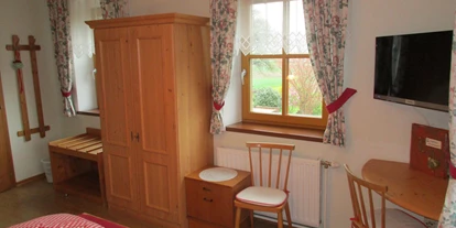Monteurwohnung - Zimmertyp: Mehrbettzimmer - Rote Säge - Doppelzimmer auch als Einbettzimmer nutzbar. - Strassbauernhof