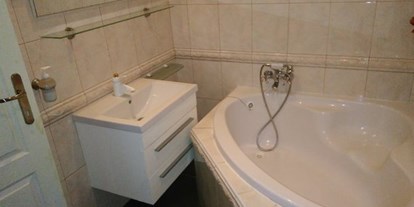 Monteurwohnung - Badezimmer: eigenes Bad - Prag und Mittelböhmische Region - Eva Delta