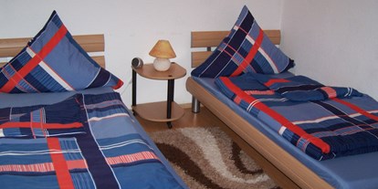 Monteurwohnung - Bettwäsche: Bettwäsche inklusive - PLZ 42109 (Deutschland) - Schlafzimmöer 1 - Ferrienwohnung Skambraks