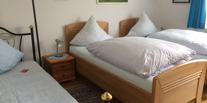 Monteurwohnung - Bettwäsche: Bettwäsche gegen Gebühr - Herborn (Lahn-Dill-Kreis) - Zimmer mit 2-3 Betten - Ferienwohnung-Dillenburg-Bonsels