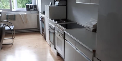 Monteurwohnung - Küche: Gemeinschaftsküche - PLZ 45884 (Deutschland) - Monteurzimmer/ Appartment / Wohnung 5 Schlafplätze Neu renoviert in Dortmund inkl.Frühstück
